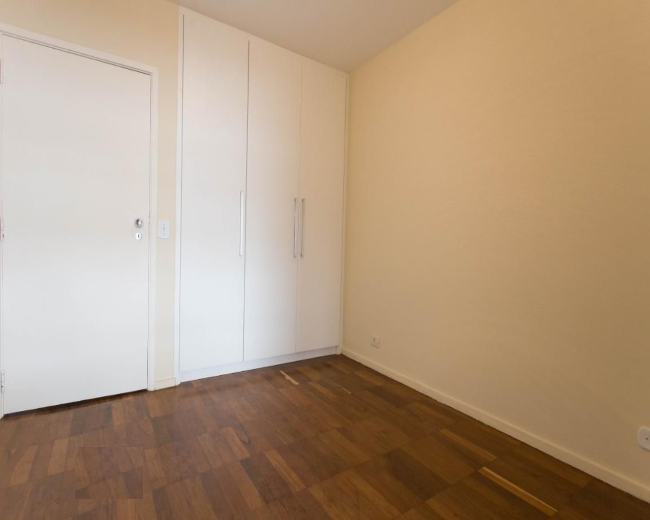 Apartamento para alugar com 3 quartos, 150m² - Foto 6