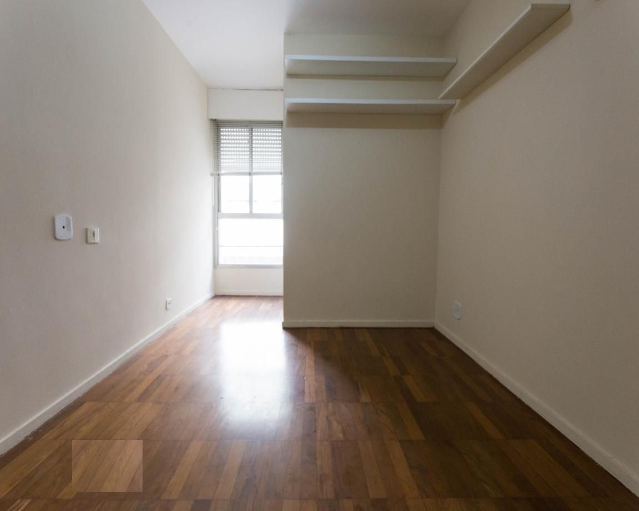 Apartamento para alugar com 3 quartos, 150m² - Foto 12