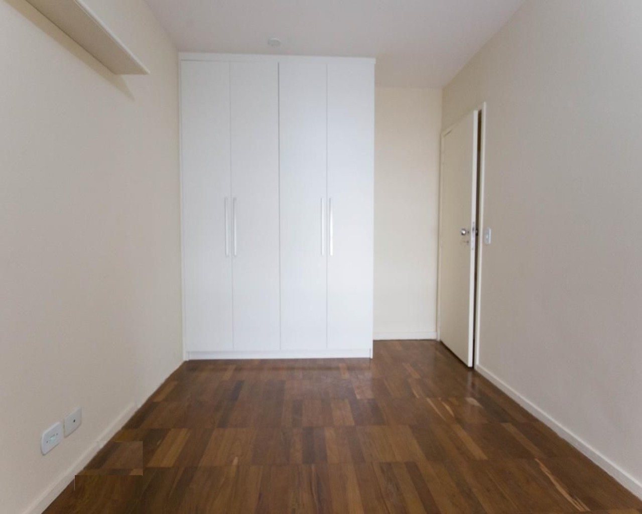 Apartamento para alugar com 3 quartos, 150m² - Foto 13