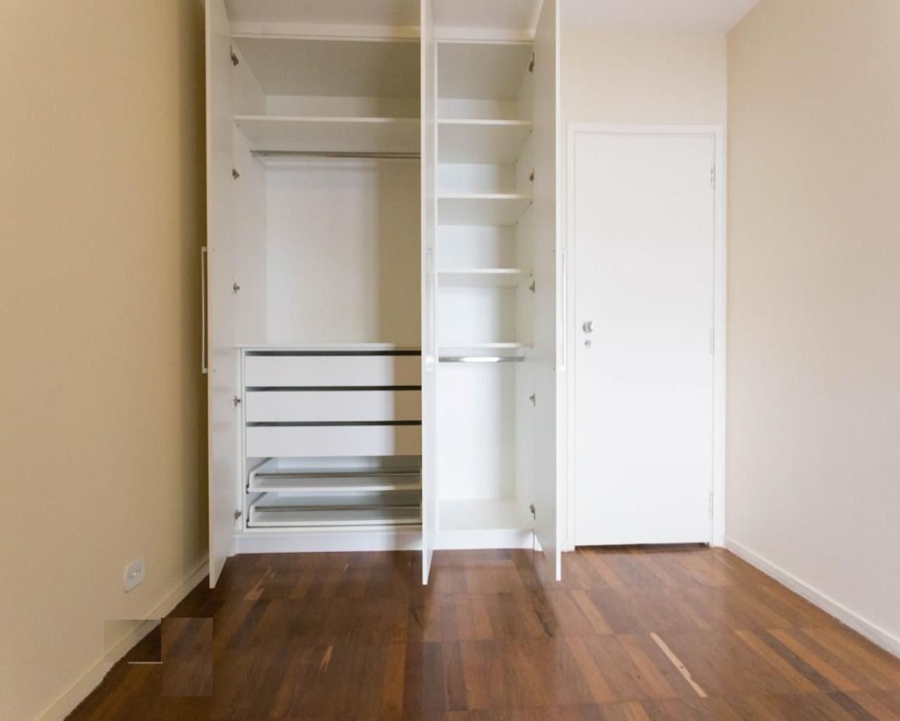 Apartamento para alugar com 3 quartos, 150m² - Foto 21