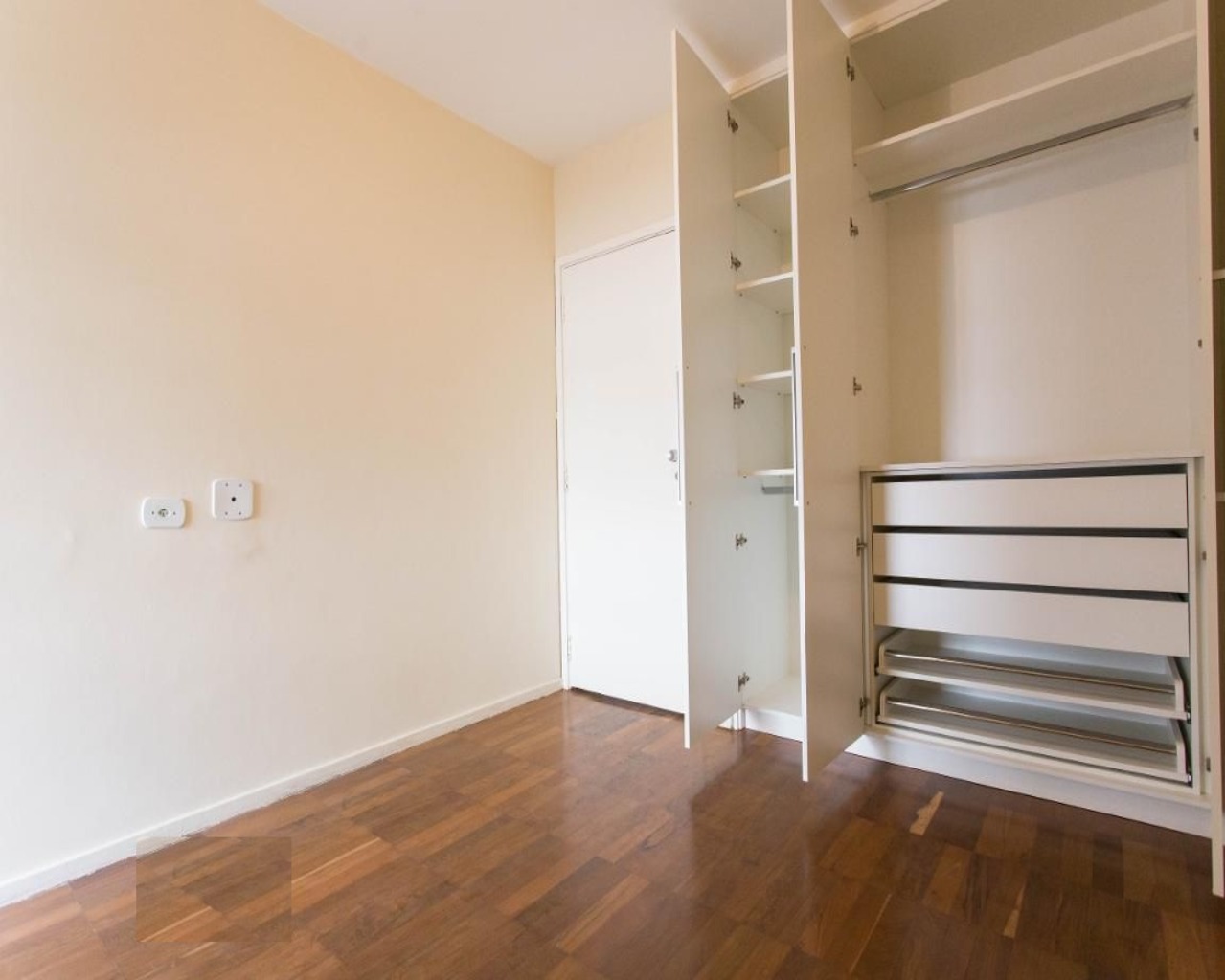 Apartamento para alugar com 3 quartos, 150m² - Foto 30