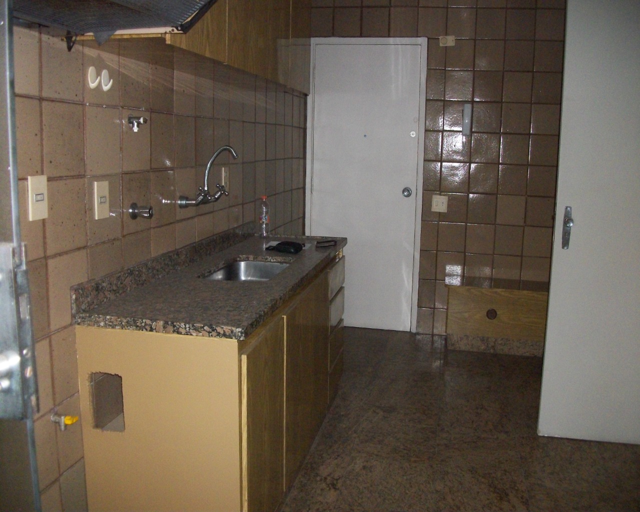 Apartamento para alugar com 3 quartos, 115m² - Foto 11