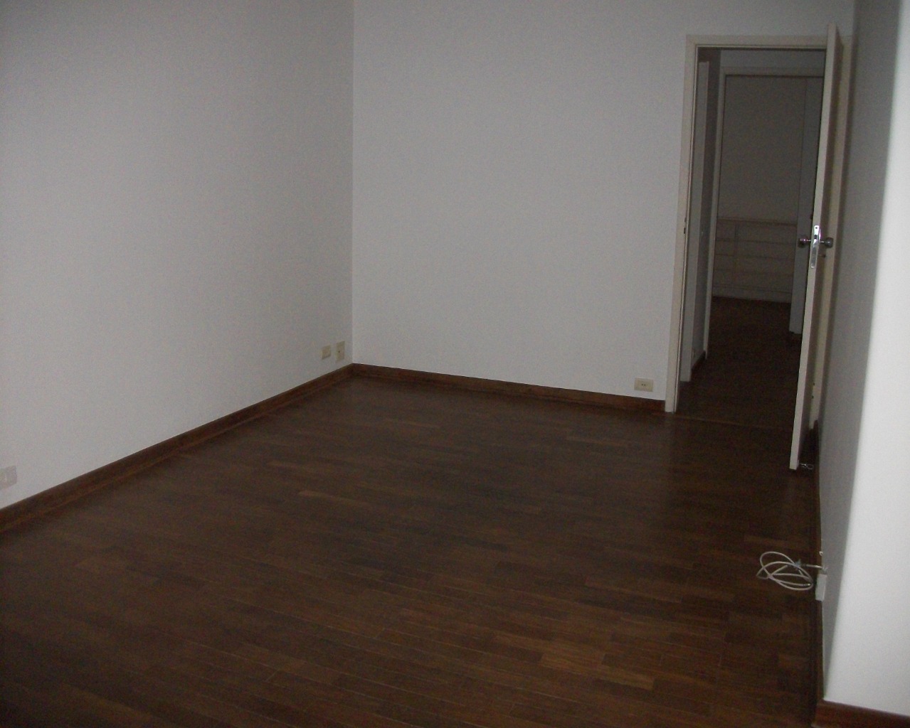 Apartamento para alugar com 3 quartos, 115m² - Foto 12