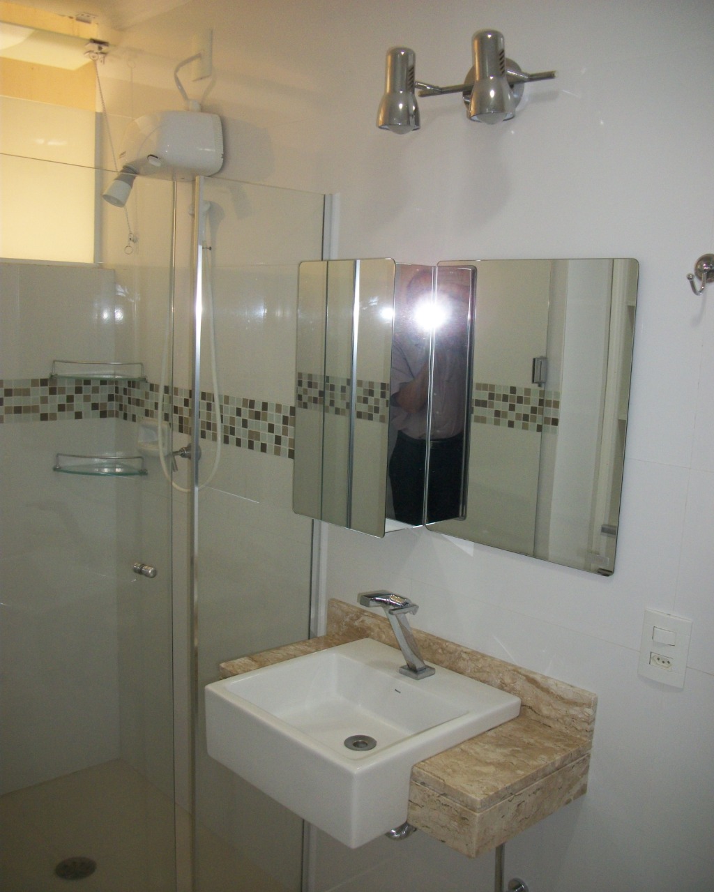 Apartamento para alugar com 2 quartos, 70m² - Foto 26