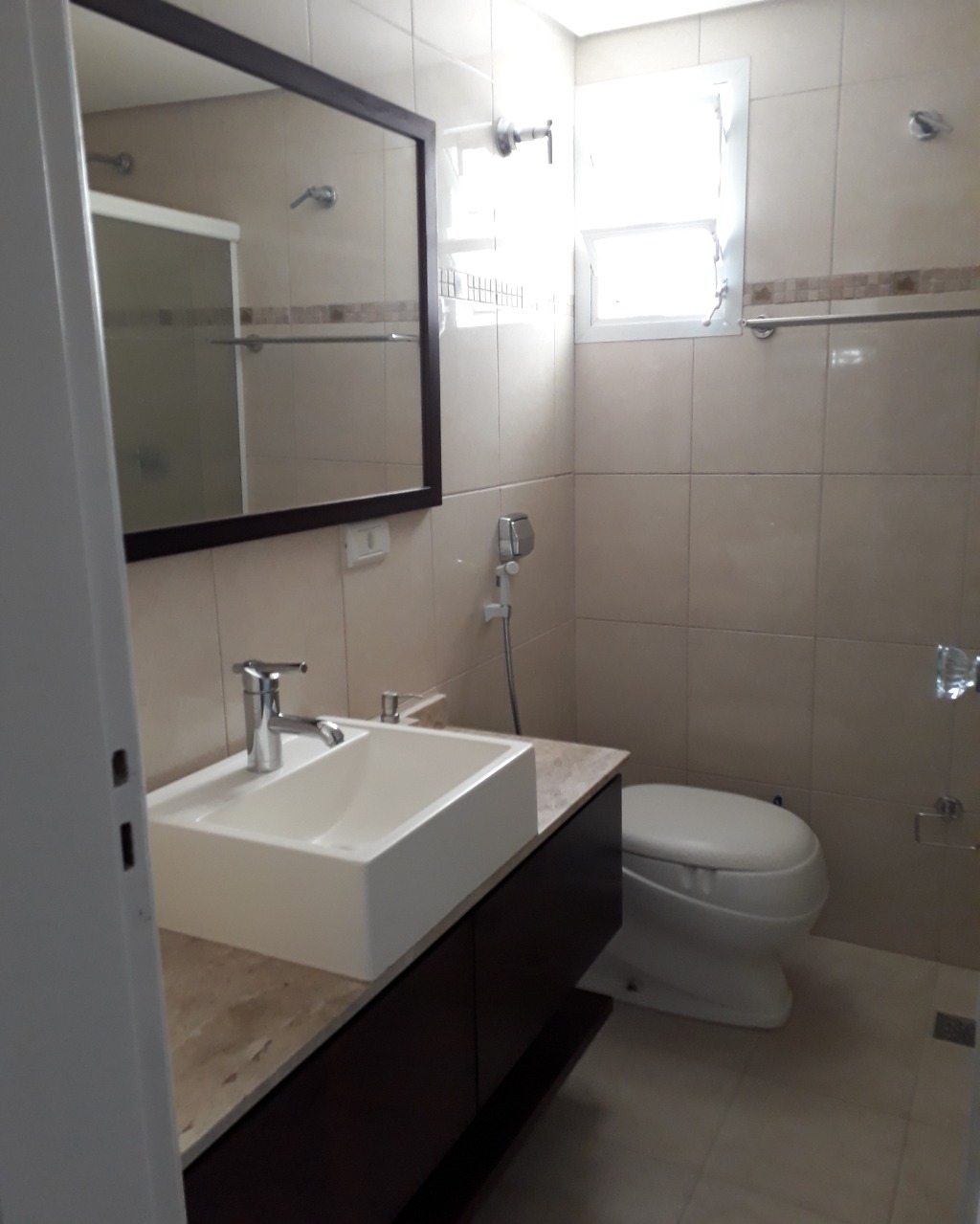 Apartamento para alugar com 3 quartos, 130m² - Foto 16