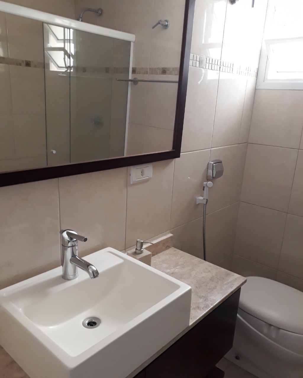 Apartamento para alugar com 3 quartos, 130m² - Foto 18