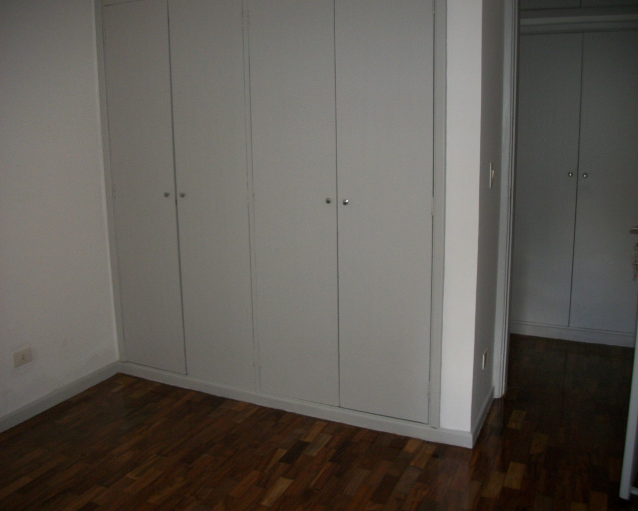 Apartamento para alugar com 3 quartos, 110m² - Foto 18