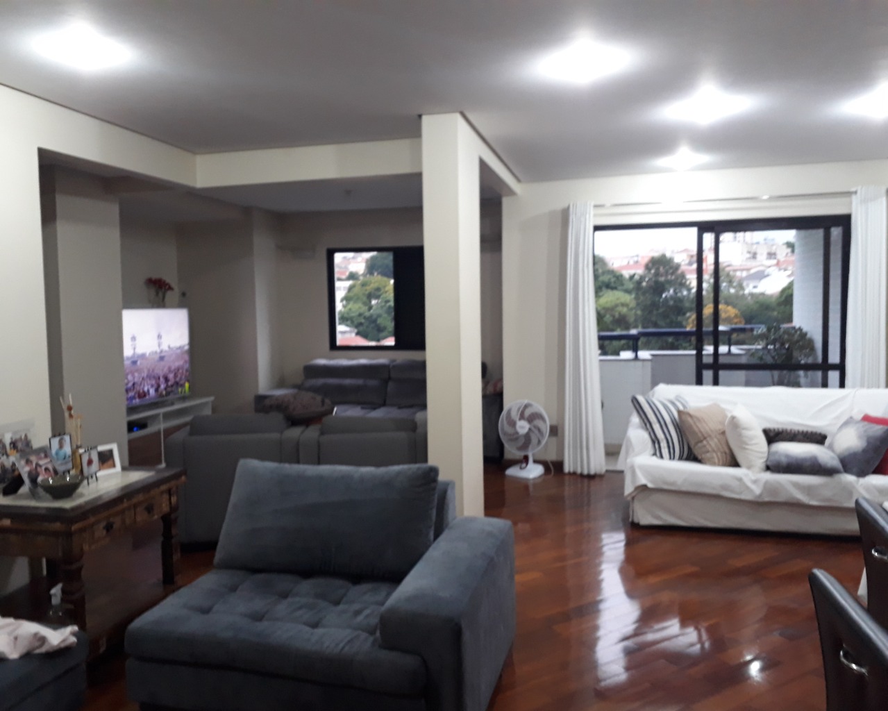 Apartamento à venda com 3 quartos, 220m² - Foto 8