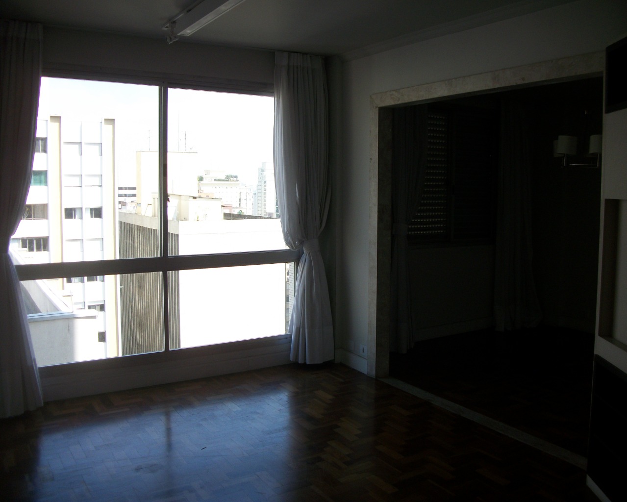 Apartamento para alugar com 2 quartos, 110m² - Foto 2