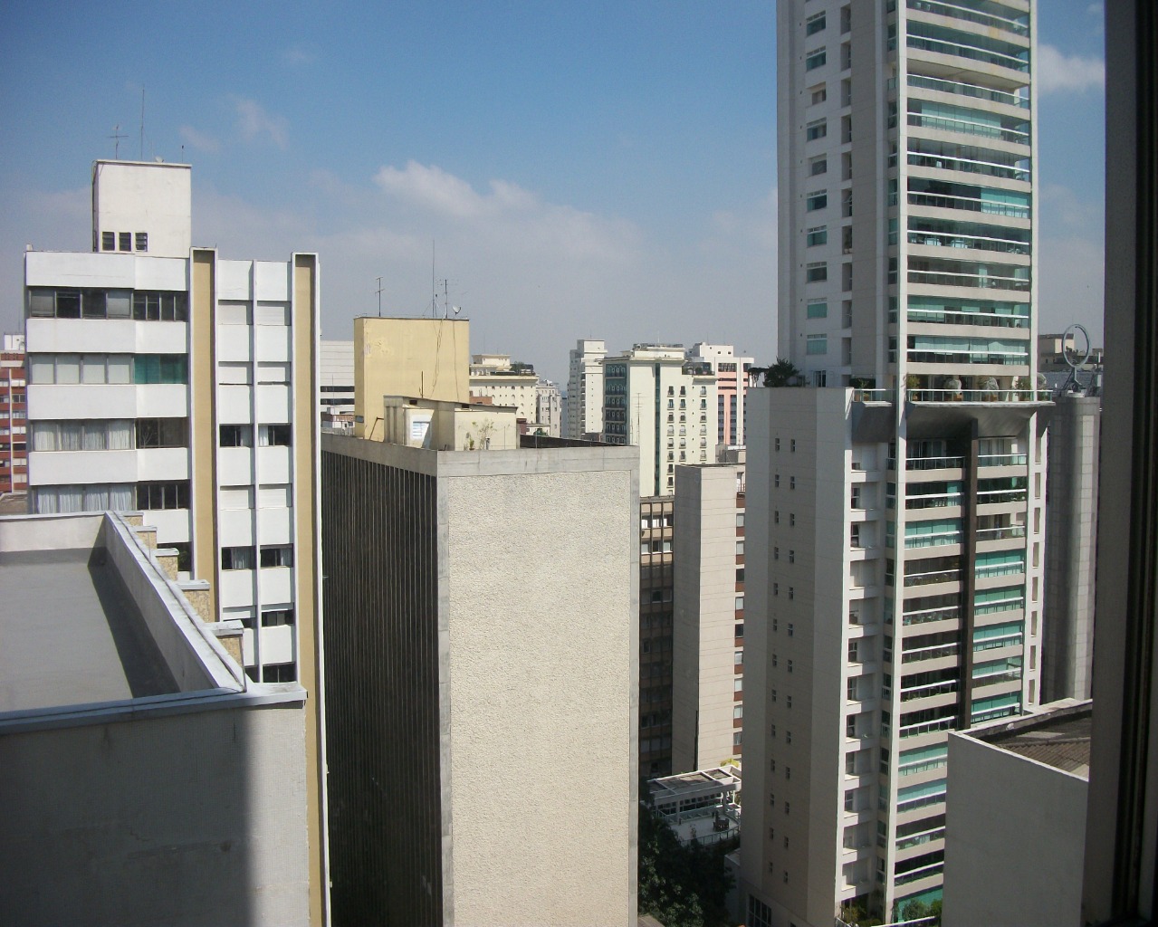 Apartamento para alugar com 2 quartos, 110m² - Foto 3