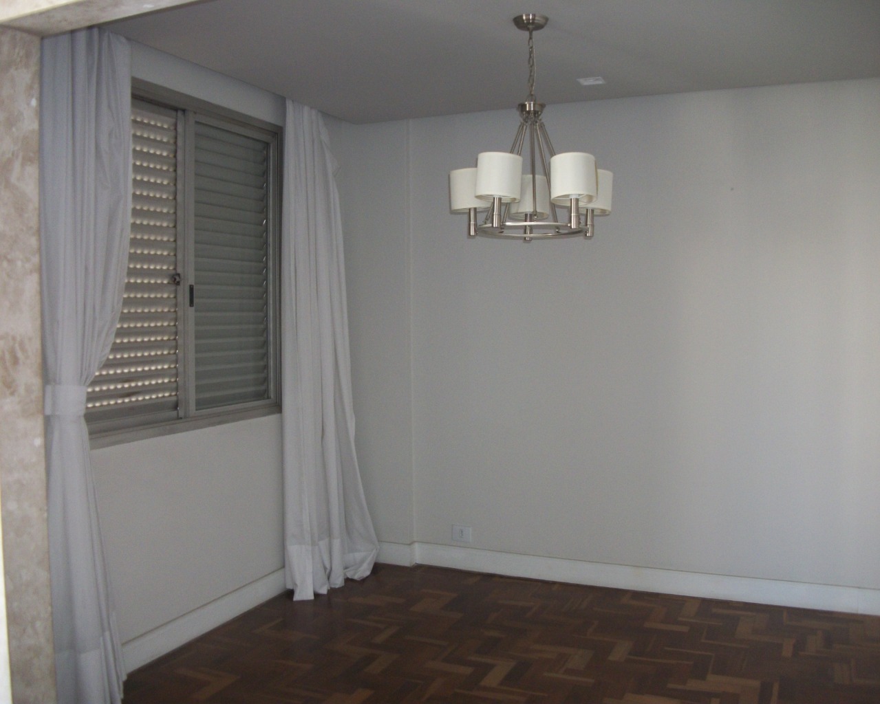 Apartamento para alugar com 2 quartos, 110m² - Foto 5