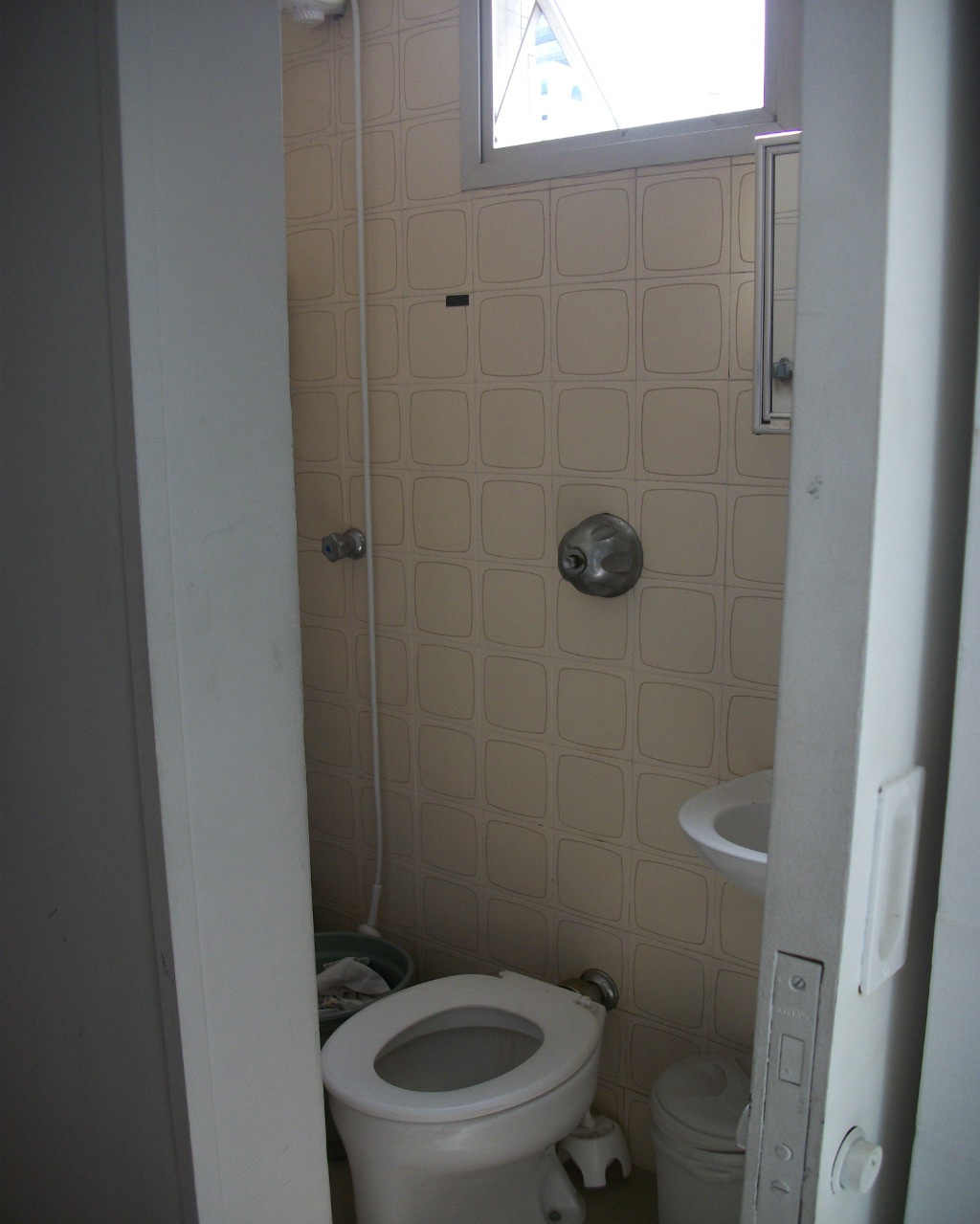 Apartamento para alugar com 2 quartos, 110m² - Foto 11