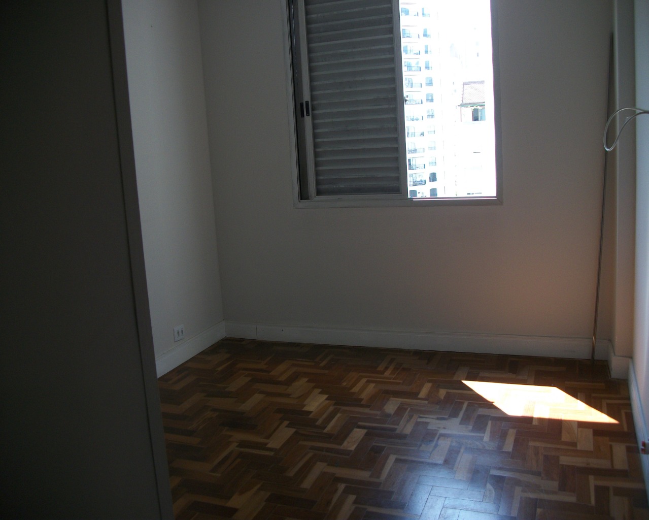 Apartamento para alugar com 2 quartos, 110m² - Foto 24