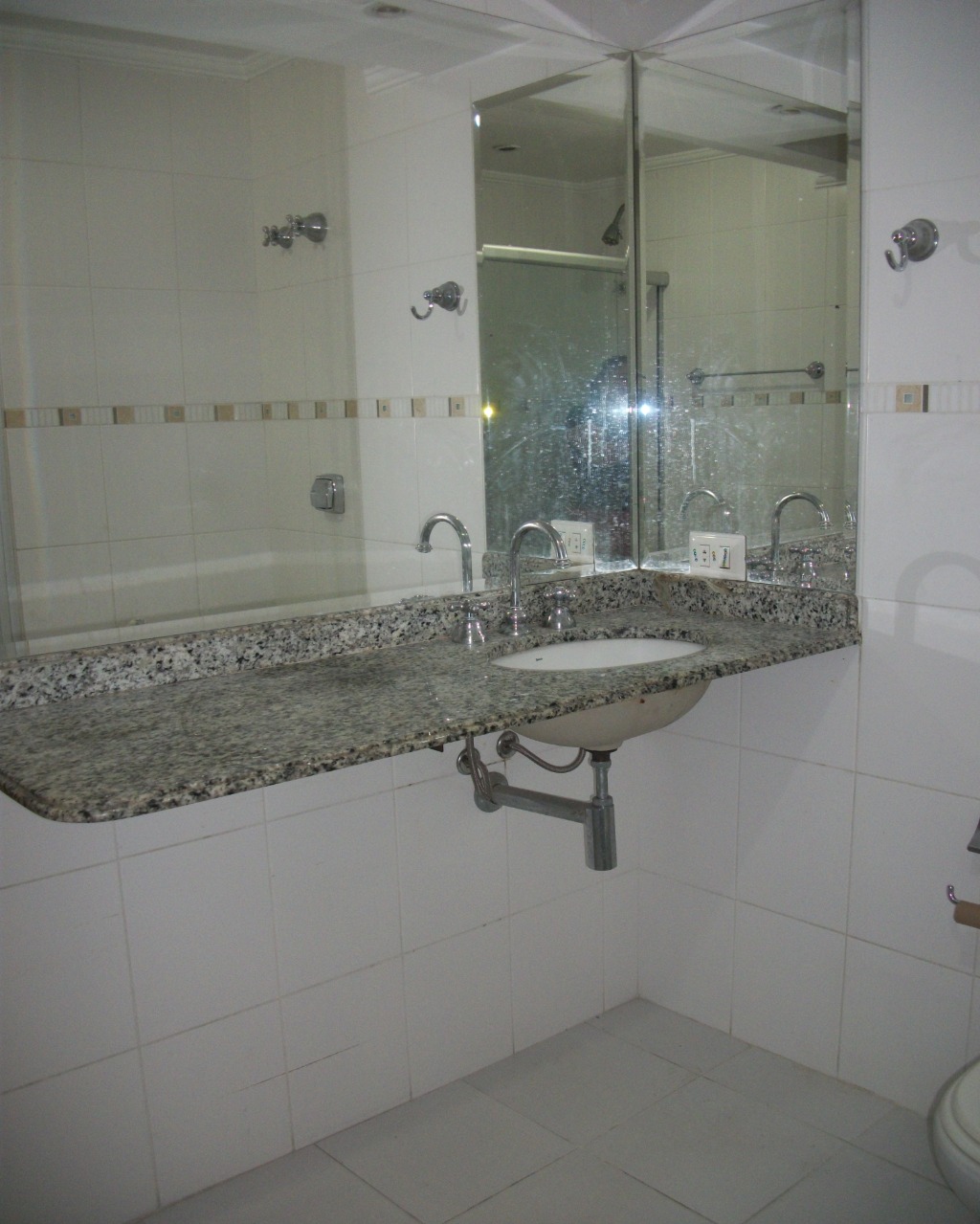 Apartamento para alugar com 3 quartos, 110m² - Foto 13