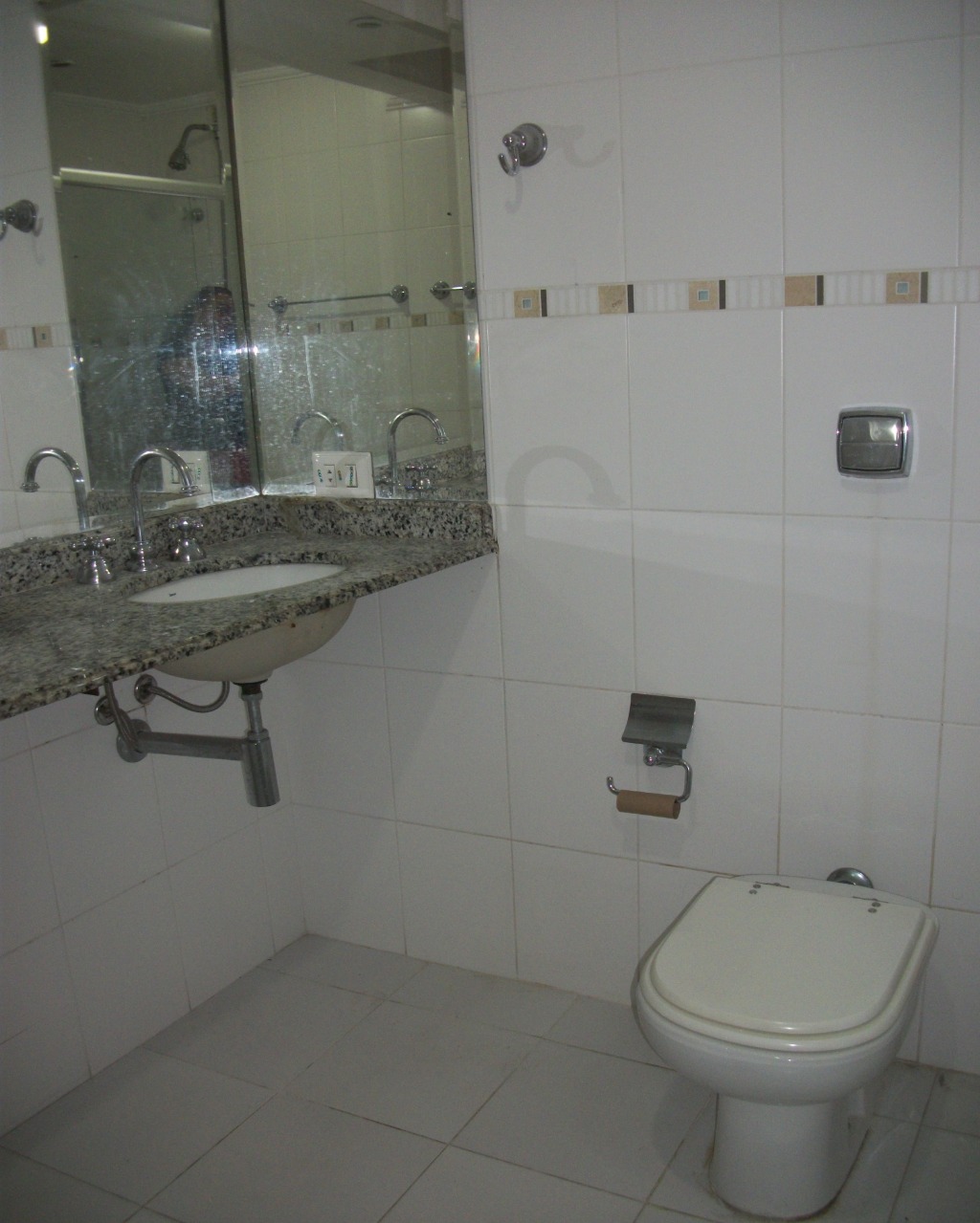 Apartamento para alugar com 3 quartos, 110m² - Foto 14