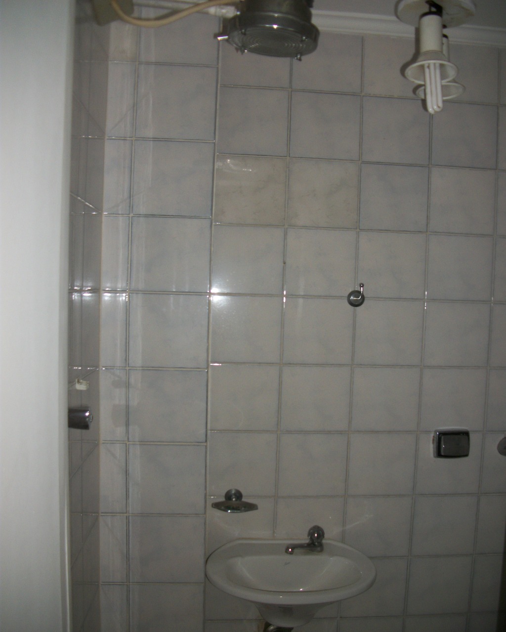 Apartamento para alugar com 2 quartos, 110m² - Foto 11