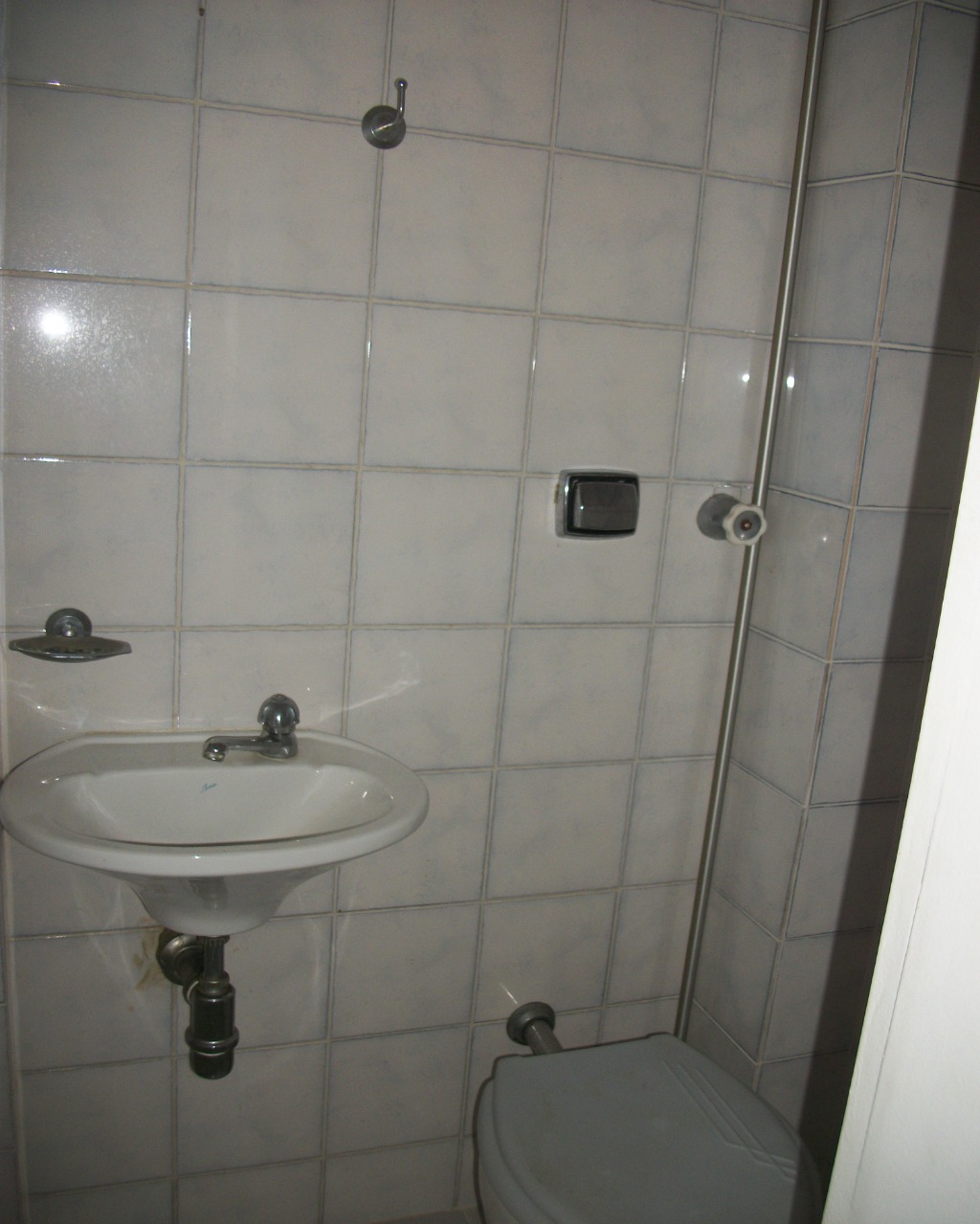 Apartamento para alugar com 2 quartos, 110m² - Foto 12