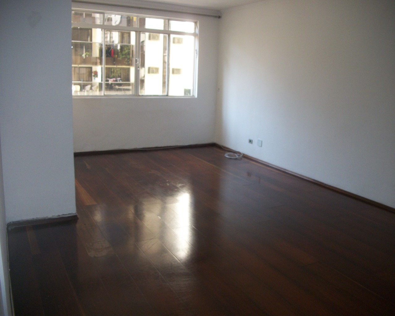 Apartamento para alugar com 2 quartos, 110m² - Foto 23