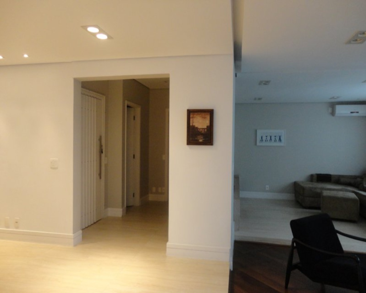 Apartamento à venda com 4 quartos, 240m² - Foto 4