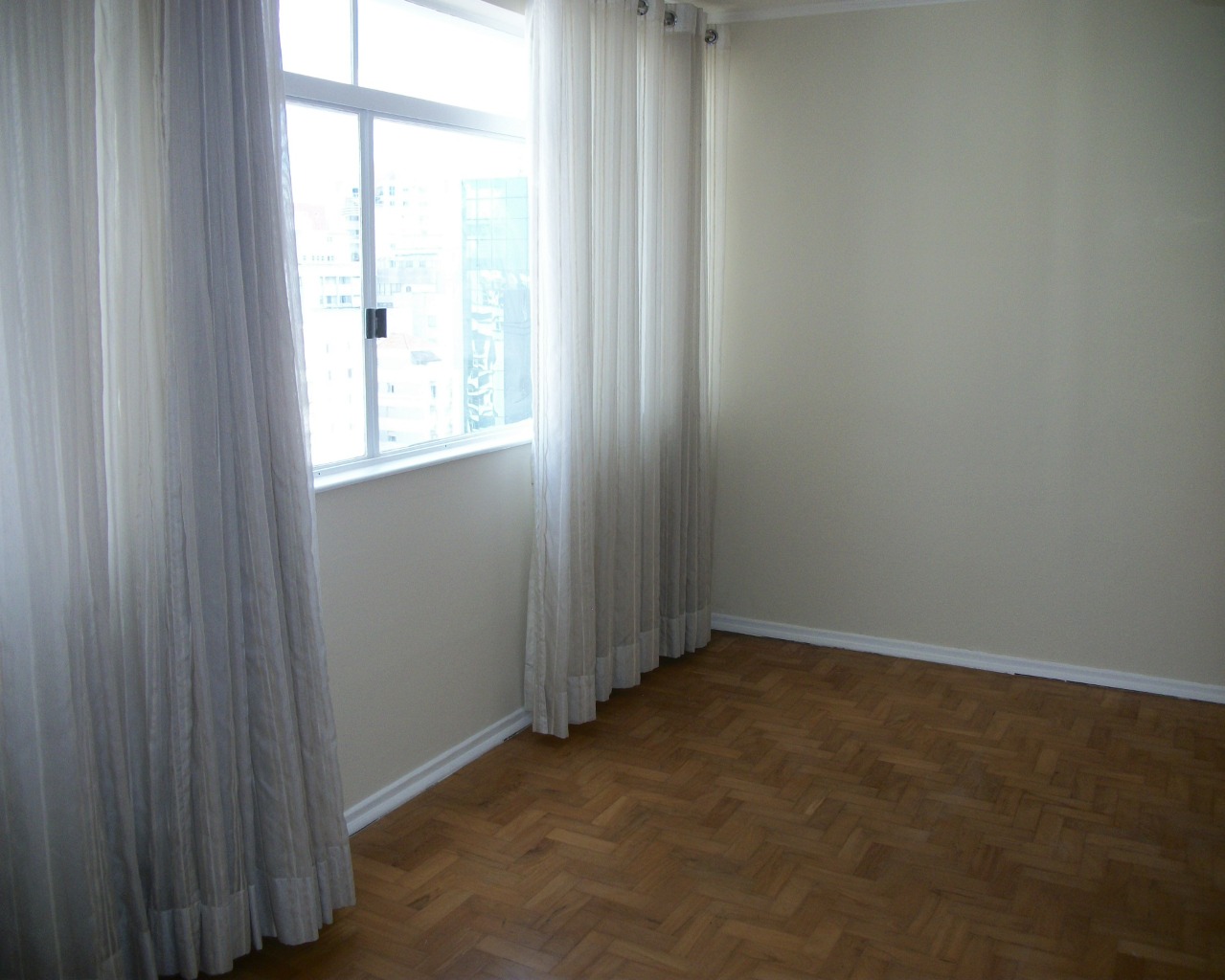 Apartamento para alugar com 1 quarto, 60m² - Foto 6