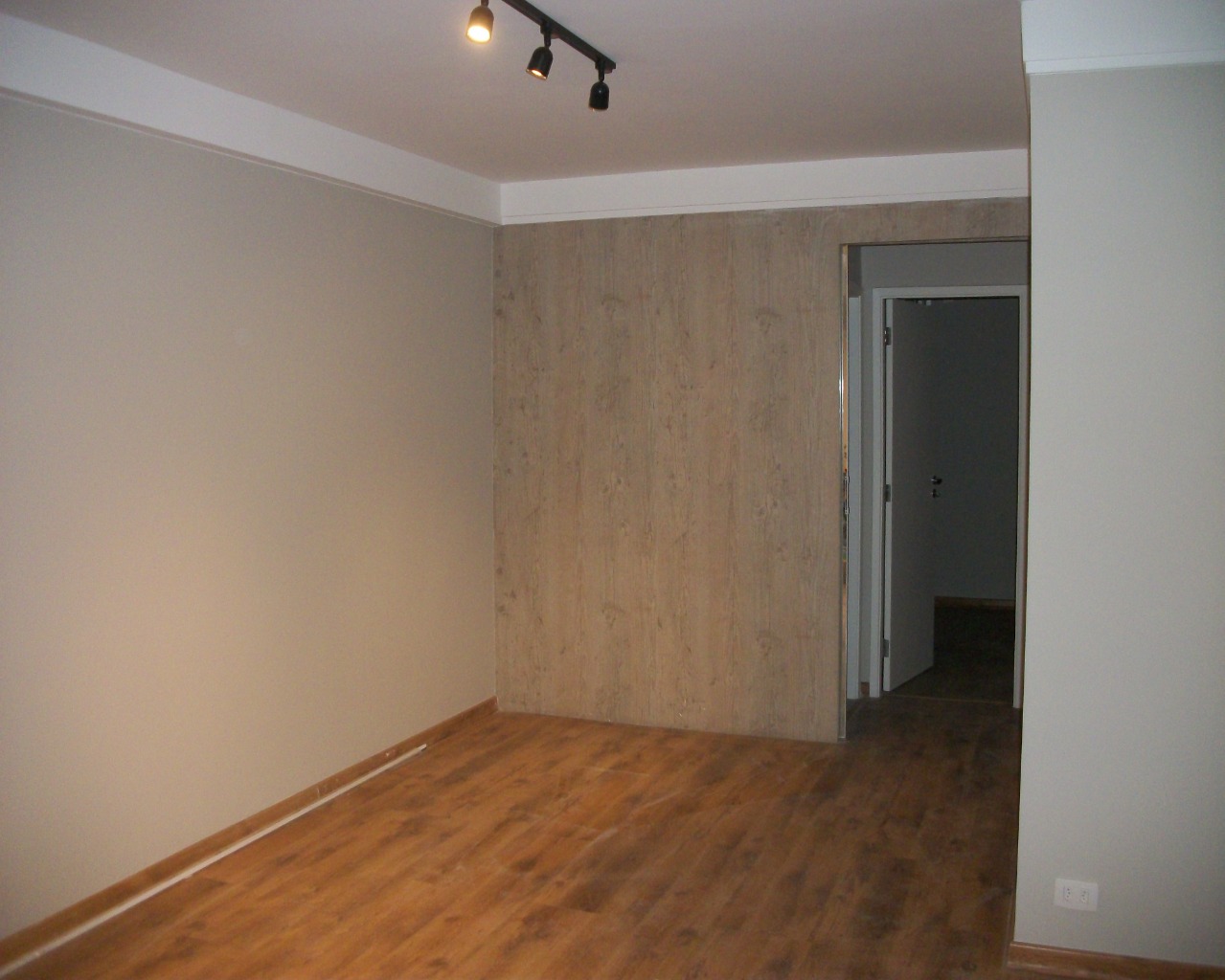 Apartamento para alugar com 2 quartos, 70m² - Foto 8