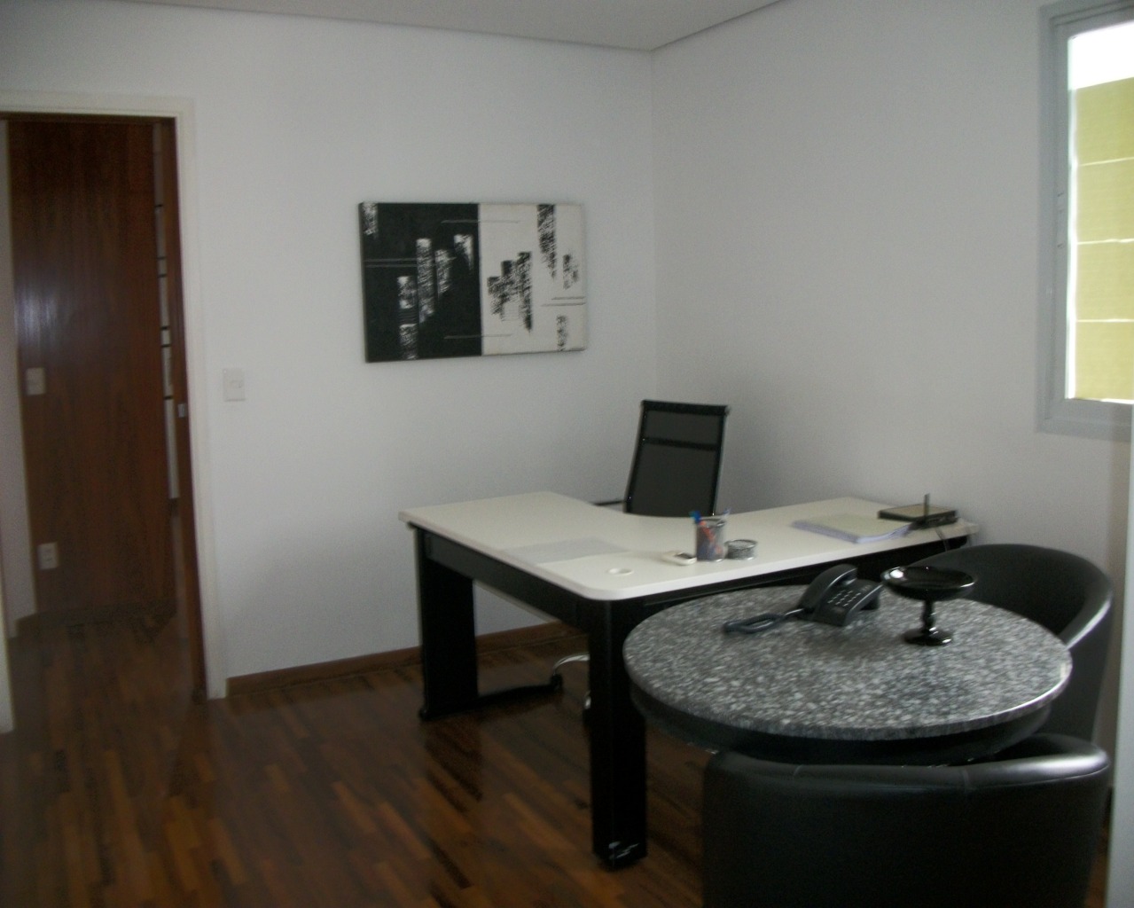 Apartamento à venda com 2 quartos, 90m² - Foto 2