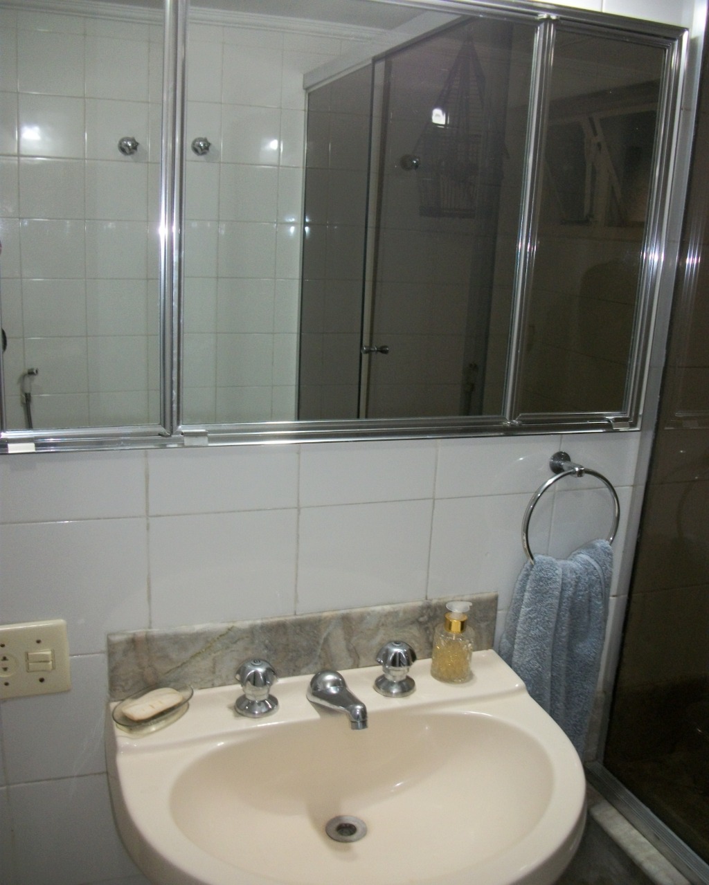 Apartamento para alugar com 3 quartos, 140m² - Foto 17