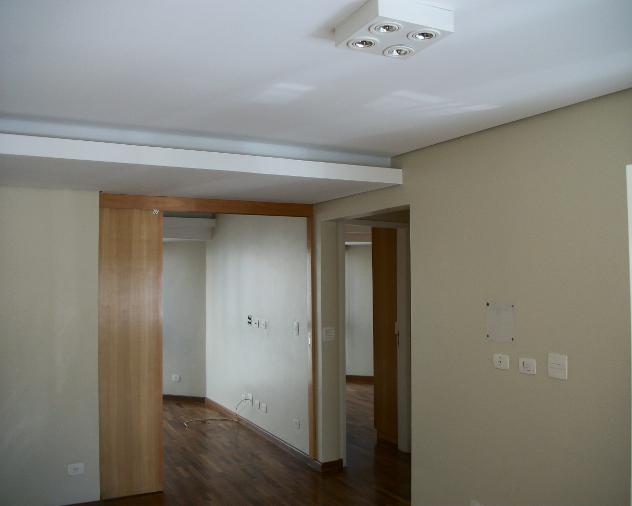 Apartamento para alugar com 2 quartos, 65m² - Foto 2