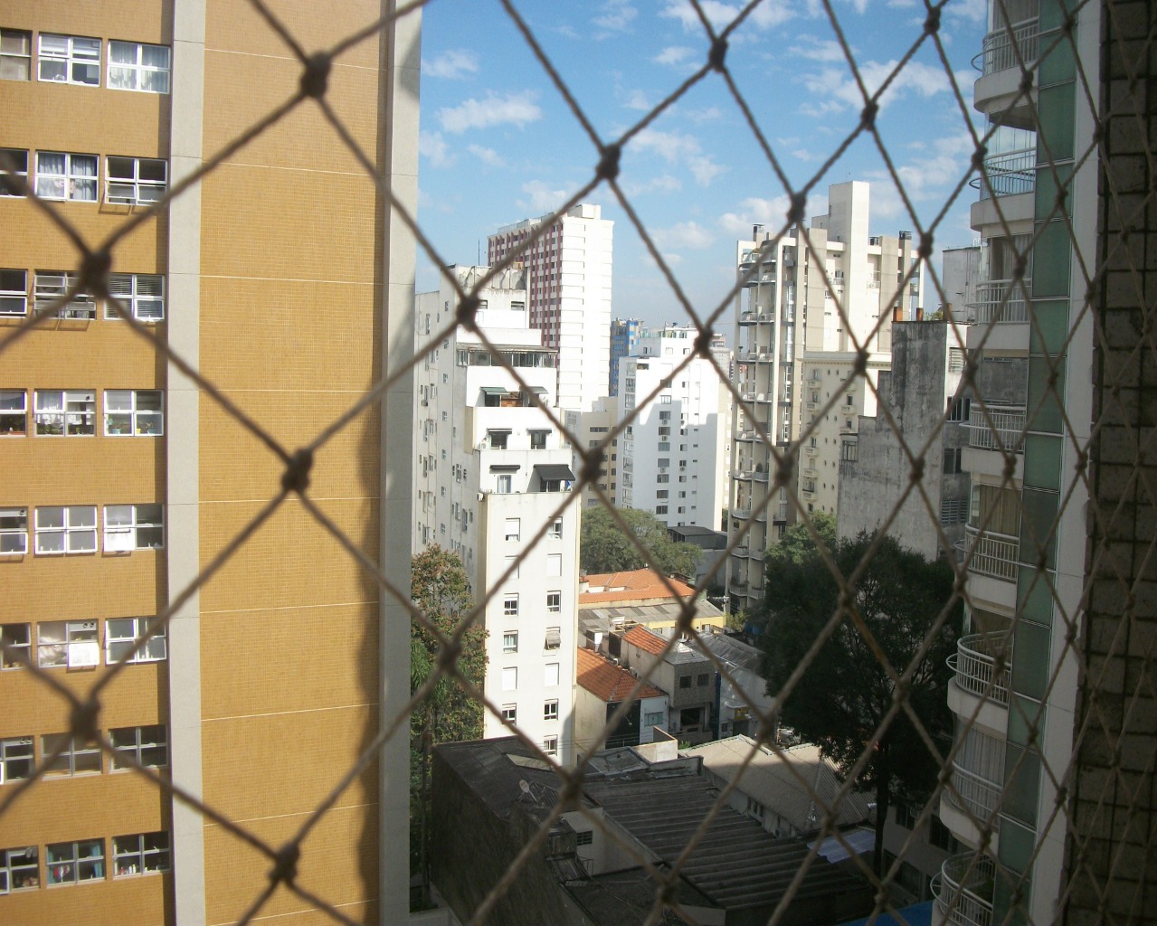 Apartamento para alugar com 2 quartos, 65m² - Foto 21