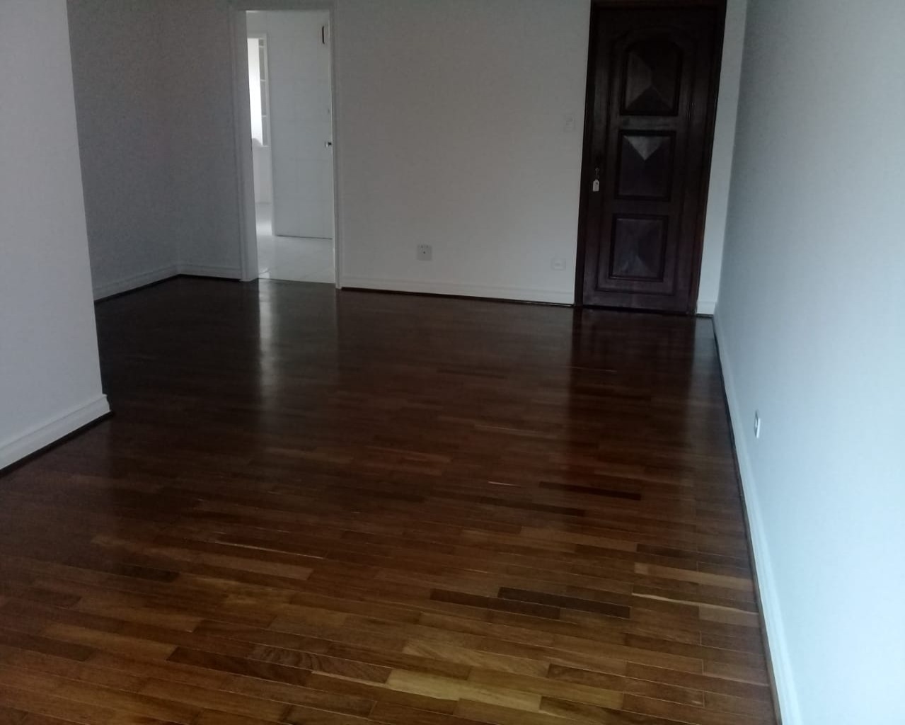 Apartamento para alugar com 3 quartos, 130m² - Foto 11