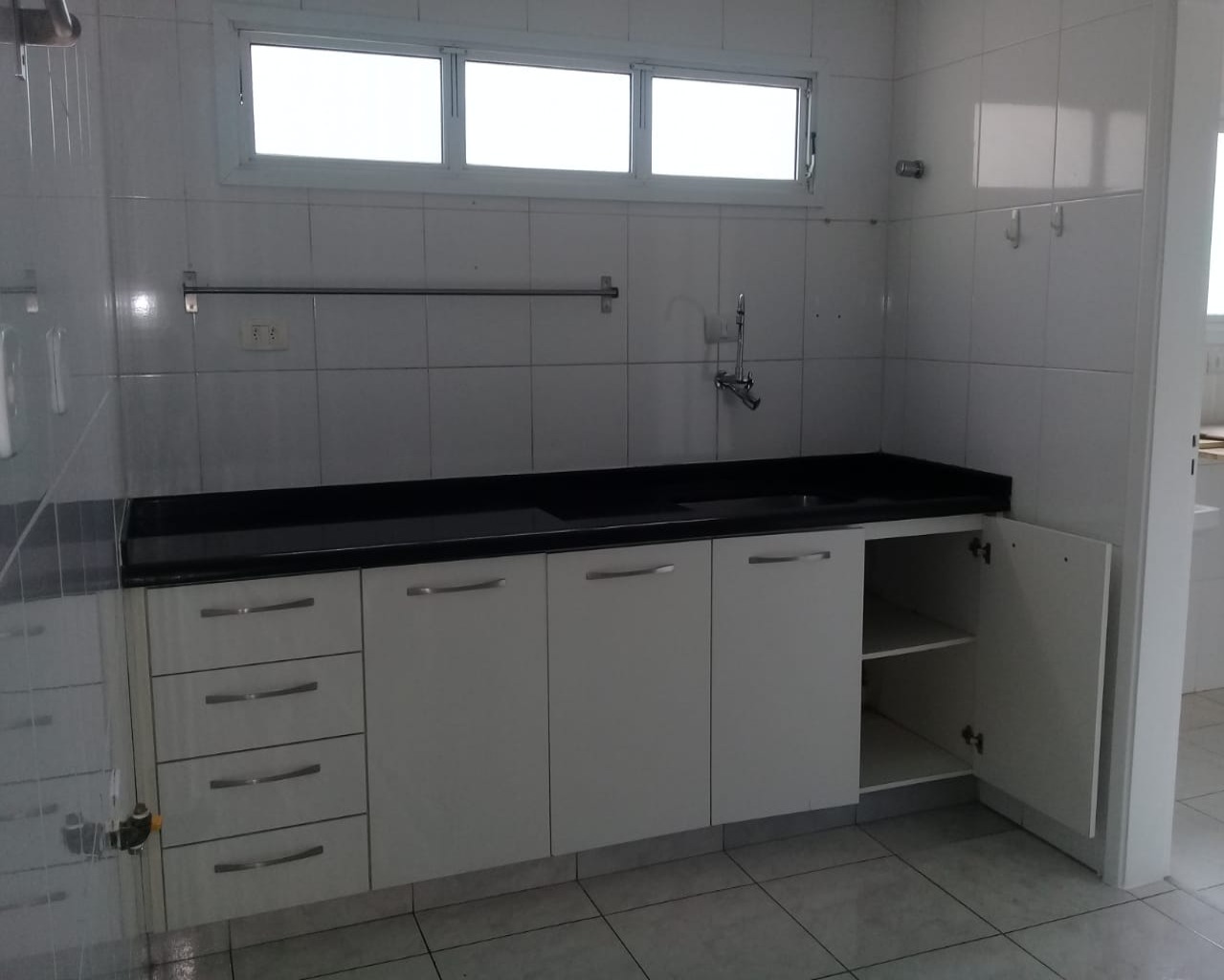 Apartamento para alugar com 3 quartos, 130m² - Foto 30