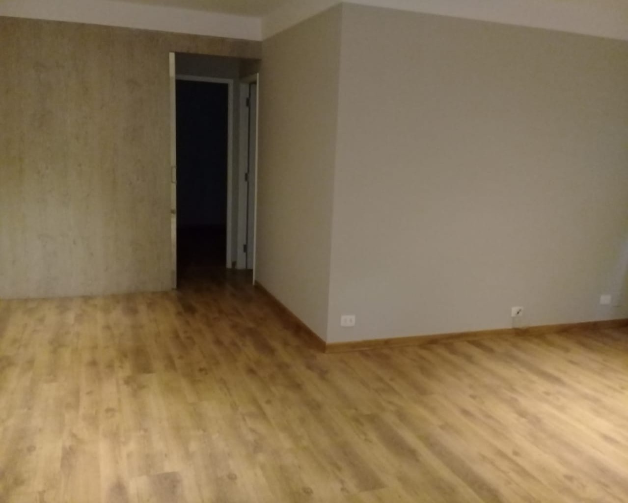 Apartamento à venda com 2 quartos, 70m² - Foto 1