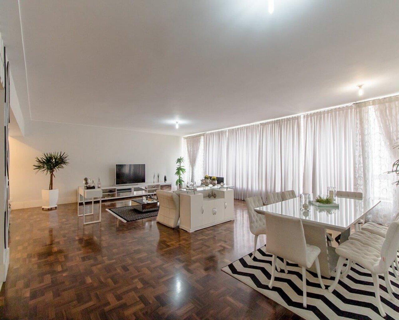 Apartamento à venda com 3 quartos, 278m² - Foto 4