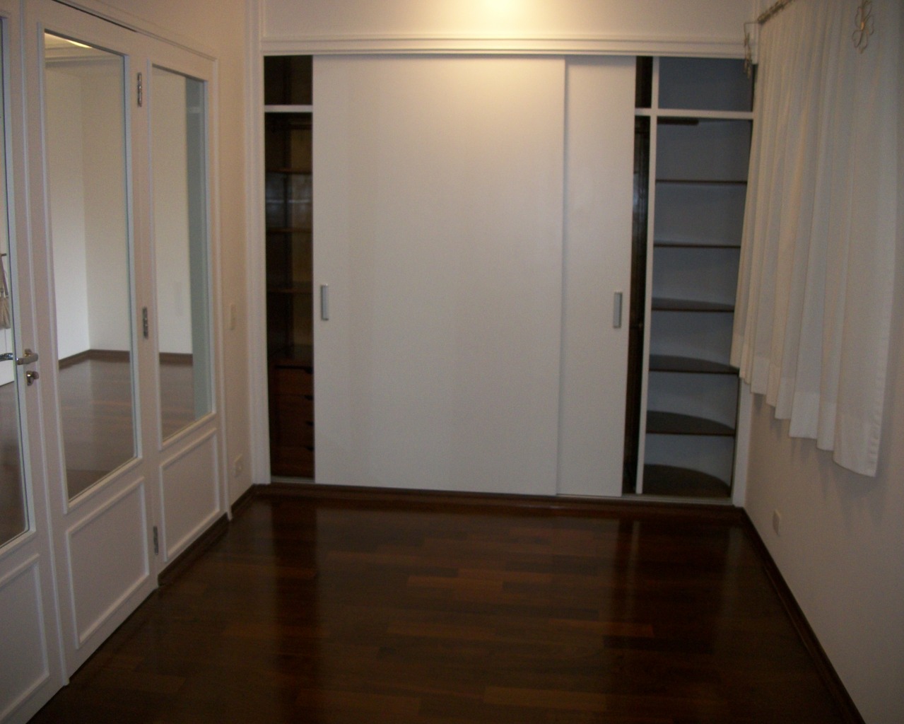 Apartamento para alugar com 1 quarto, 55m² - Foto 4