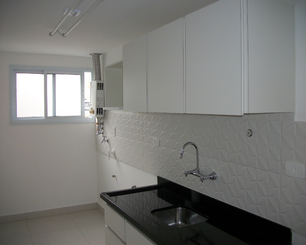 Apartamento para alugar com 1 quarto, 55m² - Foto 17