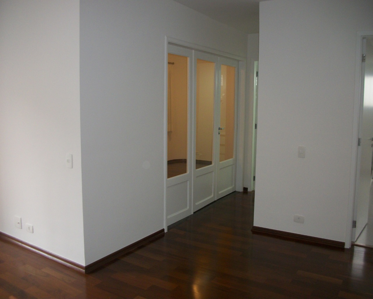 Apartamento para alugar com 1 quarto, 55m² - Foto 23