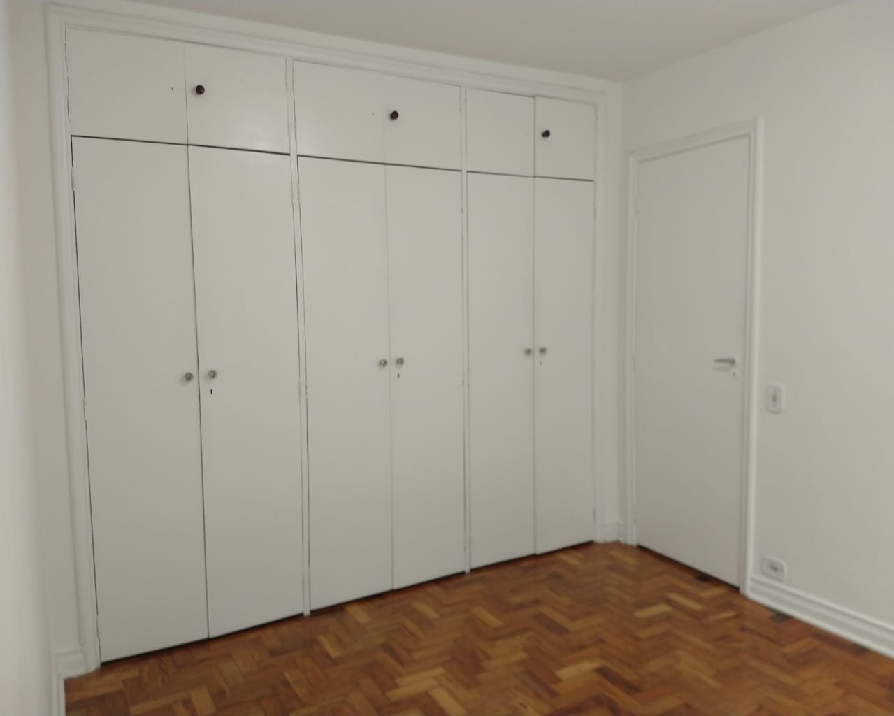 Apartamento para alugar com 4 quartos, 180m² - Foto 17