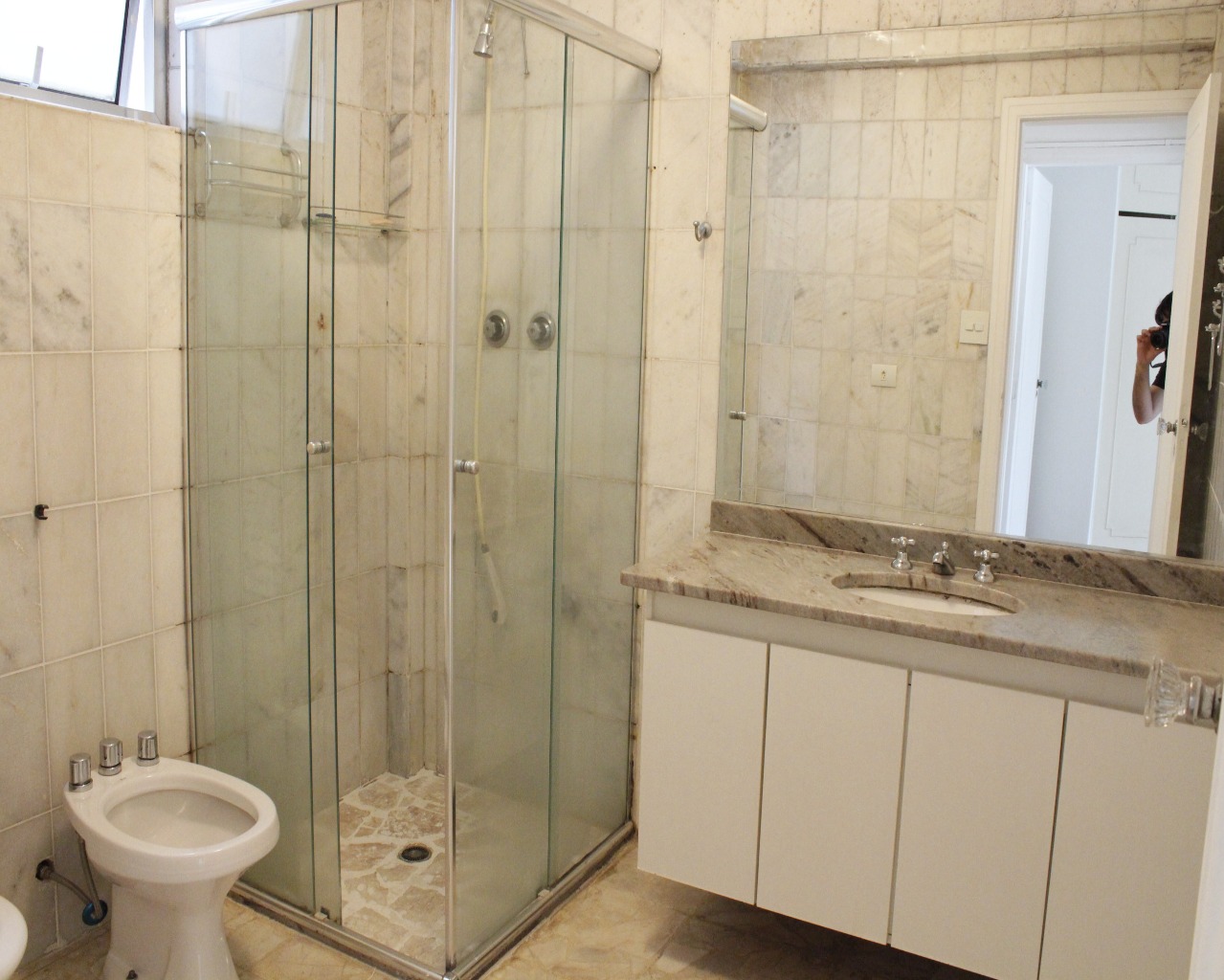 Apartamento para alugar com 3 quartos, 178m² - Foto 10