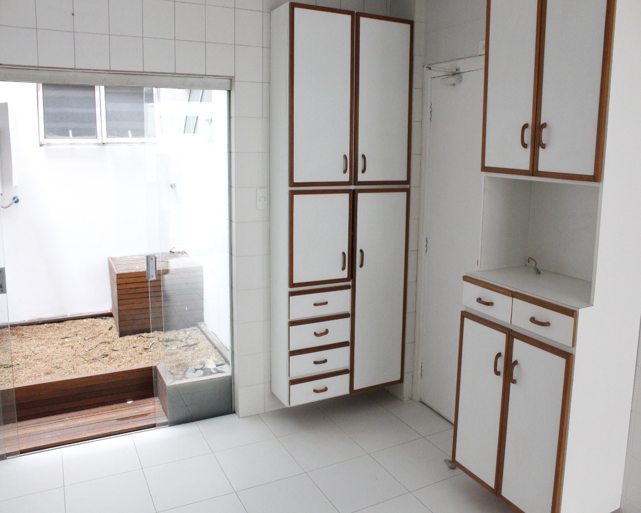 Apartamento para alugar com 3 quartos, 178m² - Foto 16