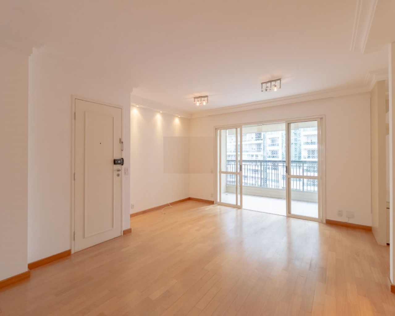 Apartamento para alugar com 3 quartos, 140m² - Foto 1