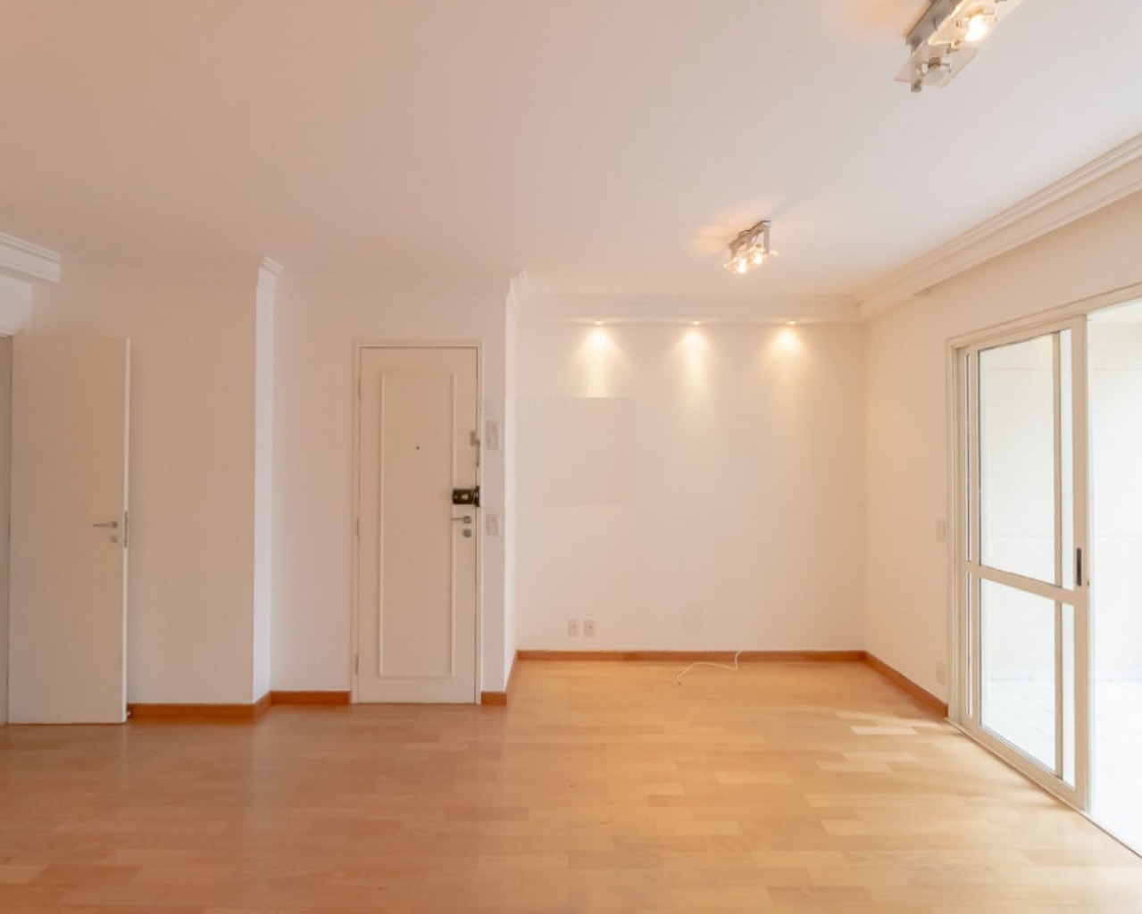 Apartamento para alugar com 3 quartos, 140m² - Foto 4