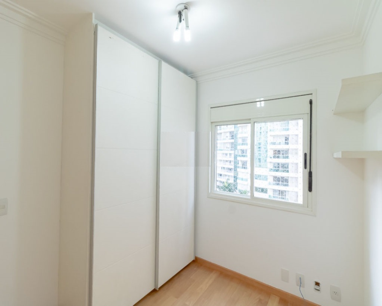 Apartamento para alugar com 3 quartos, 140m² - Foto 13