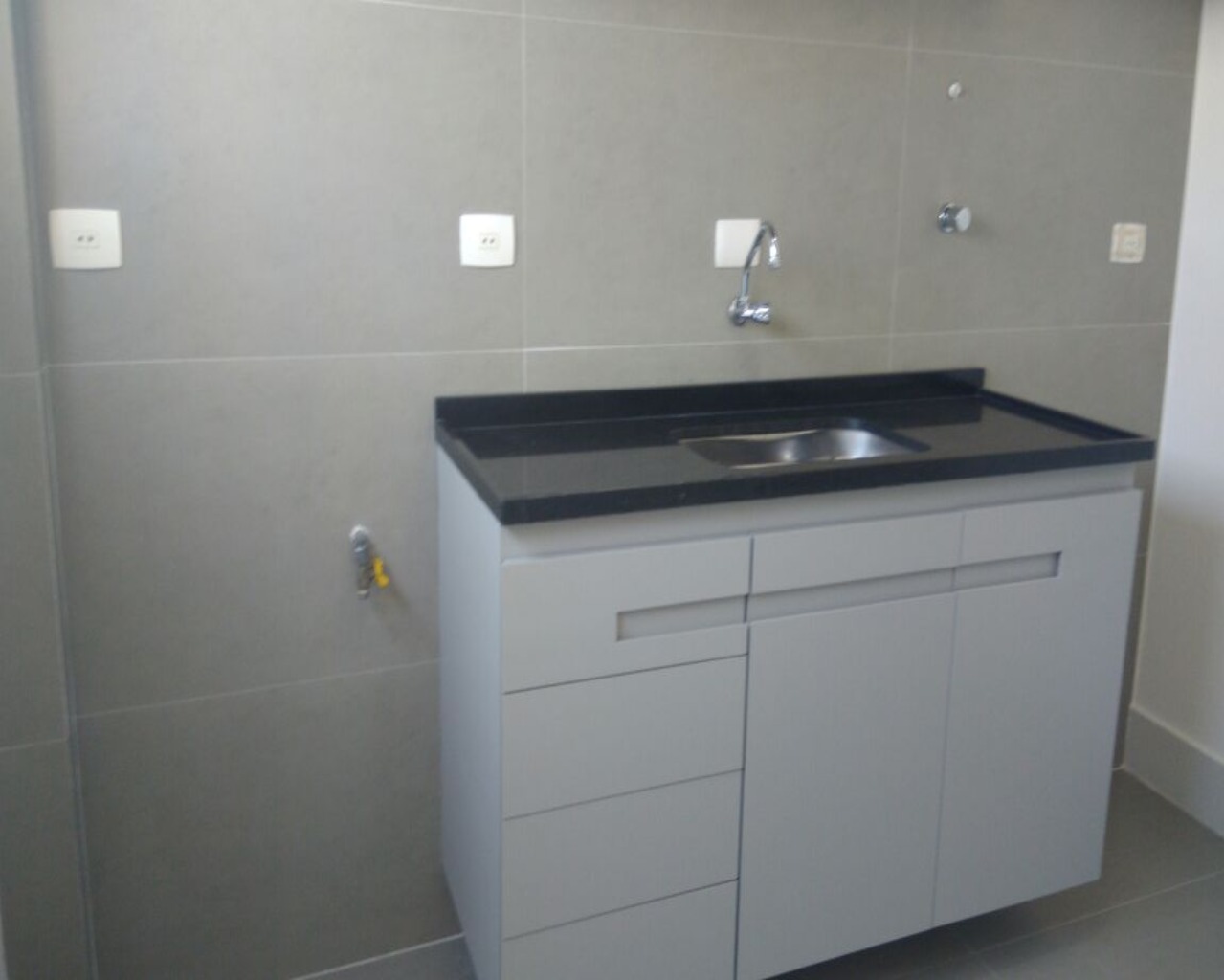 Apartamento para alugar com 2 quartos, 70m² - Foto 13