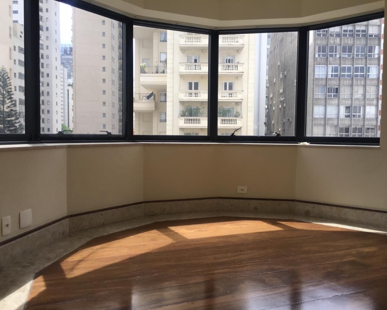 Apartamento para alugar com 3 quartos, 258m² - Foto 43