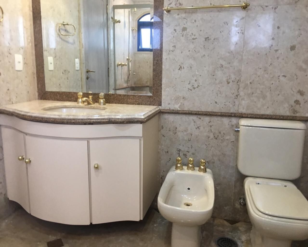 Apartamento para alugar com 3 quartos, 258m² - Foto 45