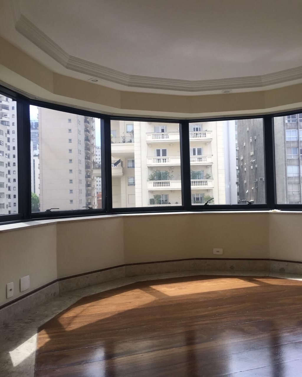 Apartamento para alugar com 3 quartos, 258m² - Foto 51