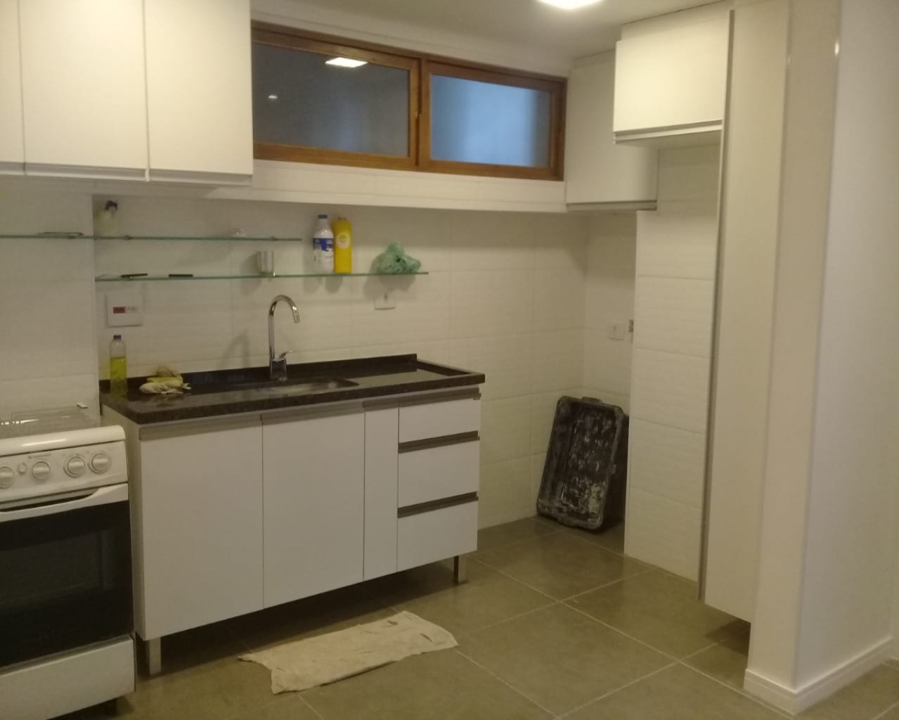 Apartamento para alugar com 1 quarto, 50m² - Foto 3