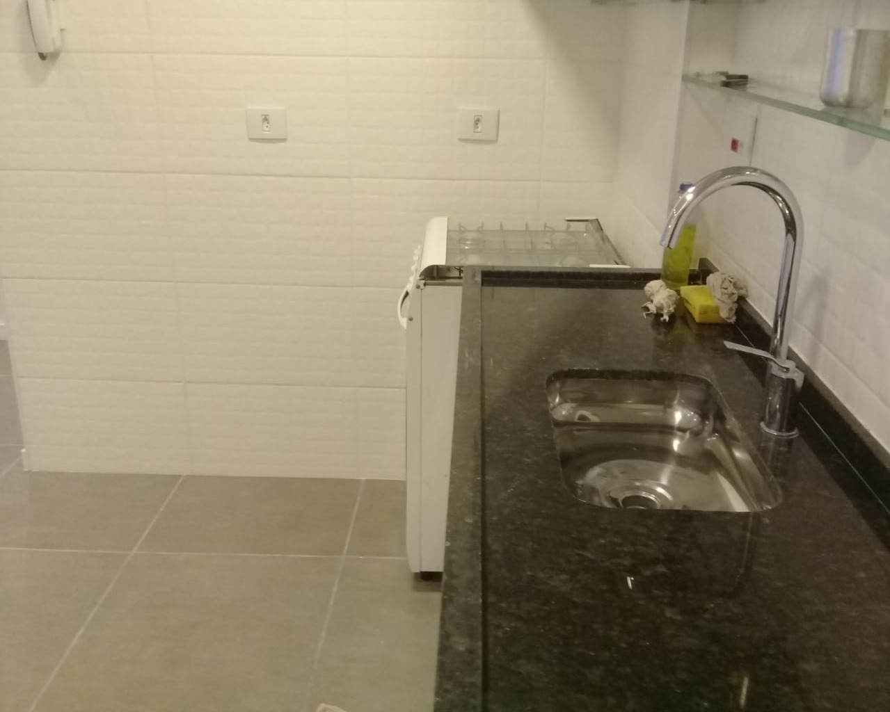 Apartamento para alugar com 1 quarto, 50m² - Foto 9