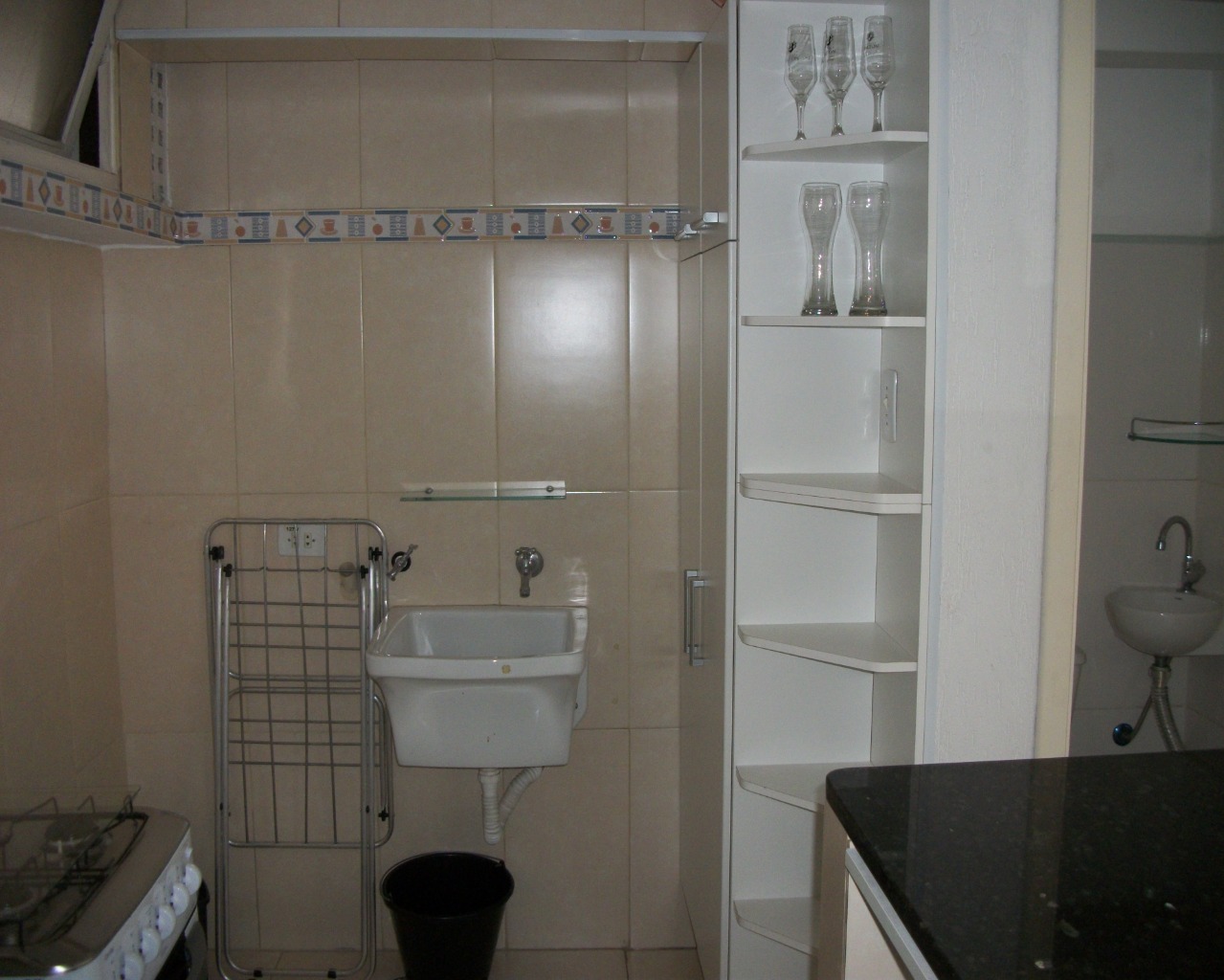 Apartamento à venda com 1 quarto, 50m² - Foto 4