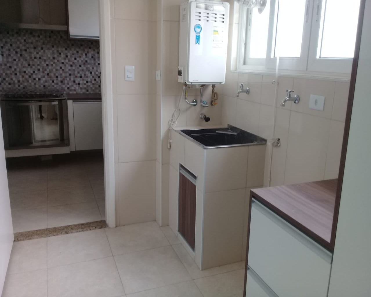 Apartamento para alugar com 3 quartos, 130m² - Foto 42